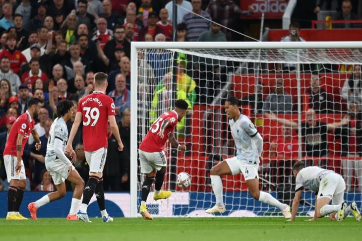 ليفربول ومانشستر يونايتد